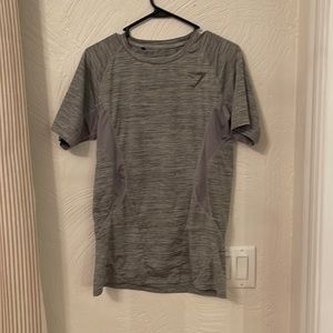 Gym shark women’s grey athletic short sleeve tee size small